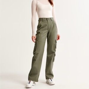 A&F Relaxed Cargo Pant